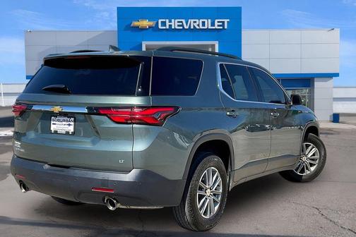 2022 Chevrolet Traverse LT Cloth