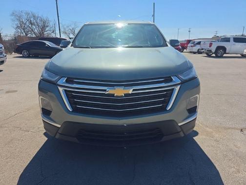 2022 Chevrolet Traverse LT Cloth
