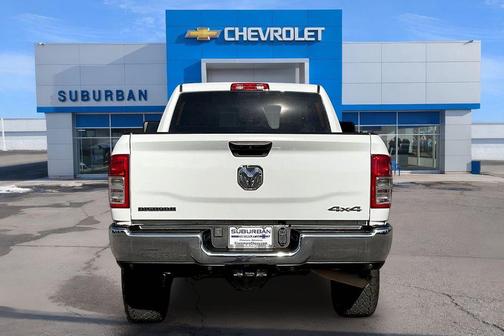 Bright White Clearcoat 2024 RAM 2500 Big Horn Crew Cab 4x4 6'4' Box