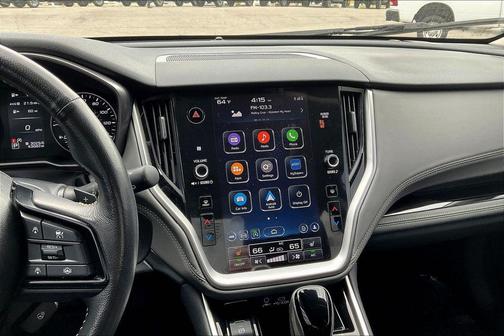 Crystal White Pearl 2025 Subaru Outback Onyx Edition XT