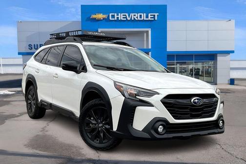 Crystal White Pearl 2025 Subaru Outback Onyx Edition XT