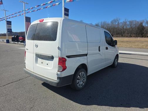 2021 Nissan NV200 S