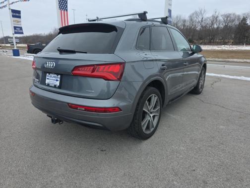 2020 Audi Q5 45 Premium Plus