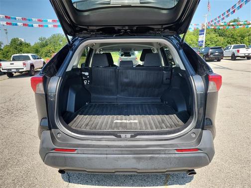 2021 Toyota RAV4 Hybrid LE