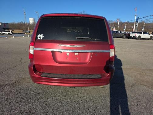 2015 Chrysler Town & Country S