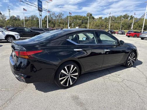 2019 Nissan Altima 2.5 Platinum