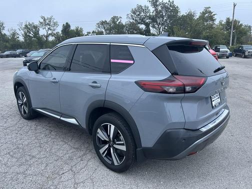 2022 Nissan Rogue SL