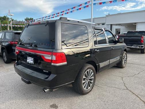 2015 Lincoln Navigator Base