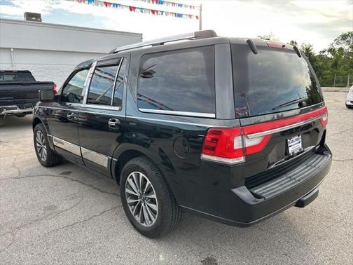 2015 Lincoln Navigator Base