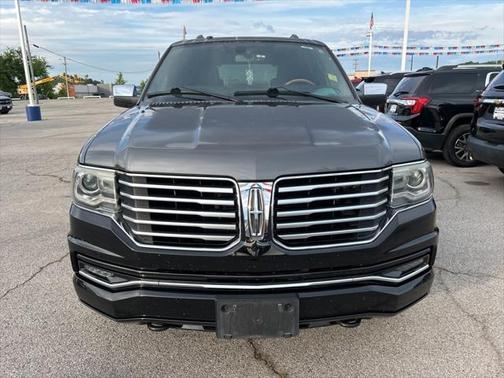 2015 Lincoln Navigator Base