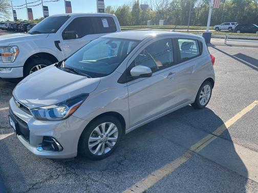 Toasted Marshmallow Metallic 2018 Chevrolet Spark 1LT