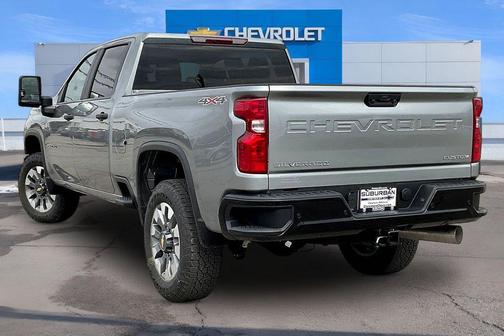 Sterling Gray Metallic 2026 Chevrolet Silverado 2500 Custom