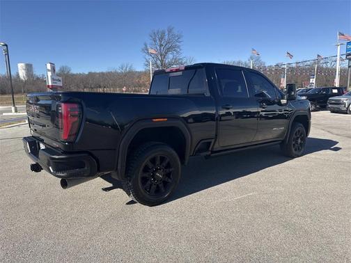 2024 GMC Sierra 2500 AT4