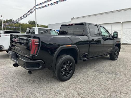 2024 GMC Sierra 2500 AT4