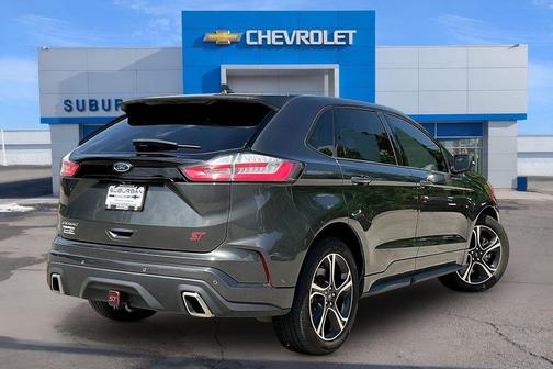 Magnetic Metallic 2019 Ford Edge ST