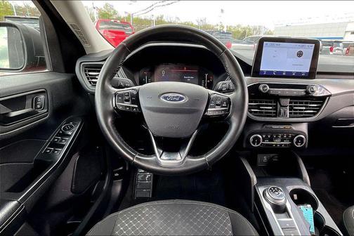 Rapid Red Metallic Tinted Clearcoat 2023 Ford Escape Active