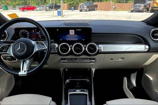 Beige 2025 Mercedes-Benz GLB 250 4MATIC