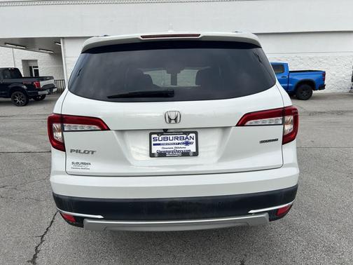 2022 Honda Pilot Touring 8-Passenger