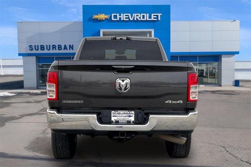 2022 RAM 2500 Big Horn Crew Cab 4x4 6'4' Box