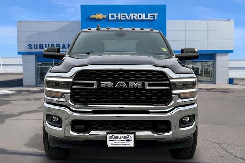 2022 RAM 2500 Big Horn Crew Cab 4x4 6'4' Box