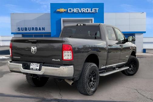 2022 RAM 2500 Big Horn Crew Cab 4x4 6'4' Box