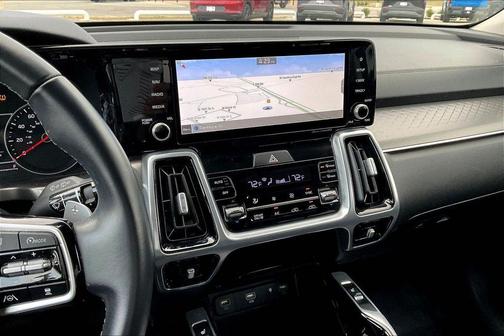 2022 Kia Sorento Plug-In Hybrid SX