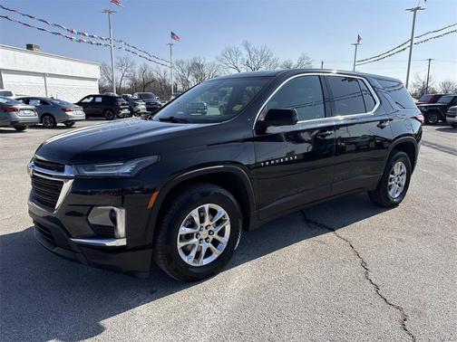 2022 Chevrolet Traverse LS