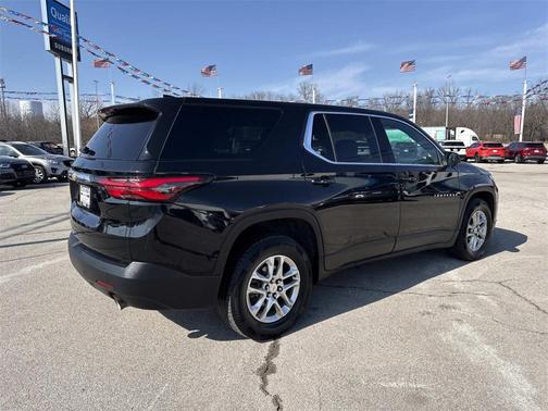 2022 Chevrolet Traverse LS