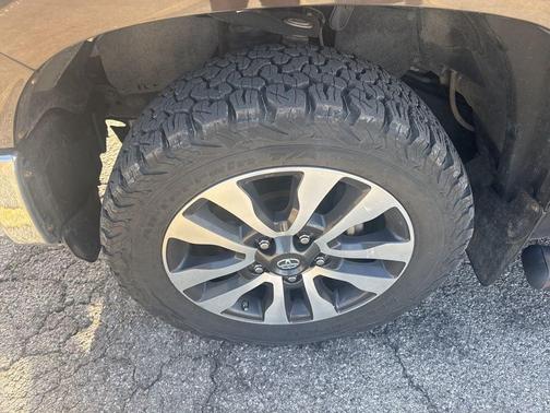 2019 Toyota Tundra SR5