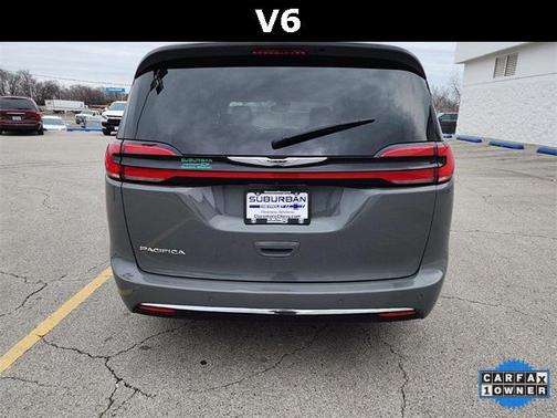 2022 Chrysler Pacifica Touring L