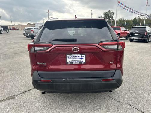 2021 Toyota RAV4 LE