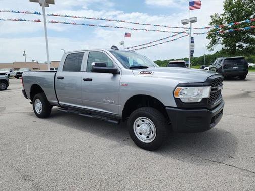 2020 RAM 2500 Tradesman Crew Cab 4X4 6'4' Box