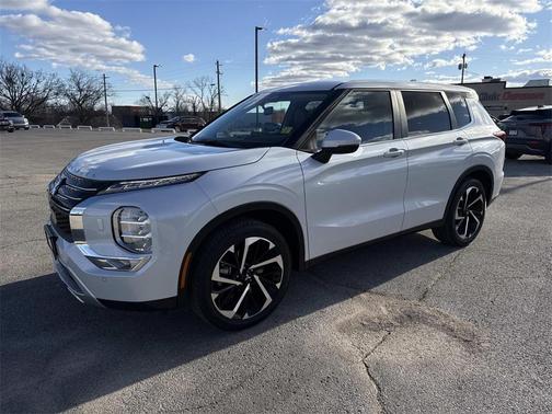 2024 Mitsubishi Outlander SE Black Edition w/Pano Roof S-AWC