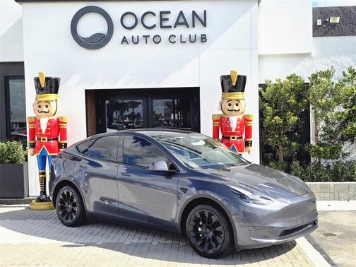 2023 Tesla Model Y Long Range