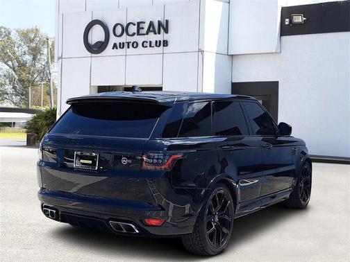 2022 Land Rover Range Rover SVR Carbon Edition