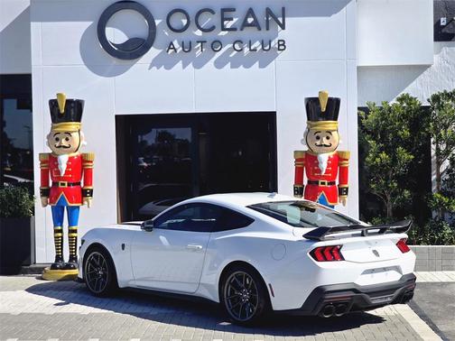 2024 Ford Mustang Dark Horse