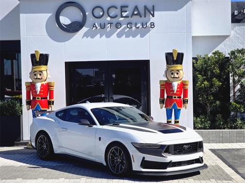 2024 Ford Mustang Dark Horse