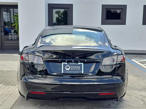 2024 Tesla Model S Base