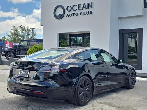 2024 Tesla Model S Base