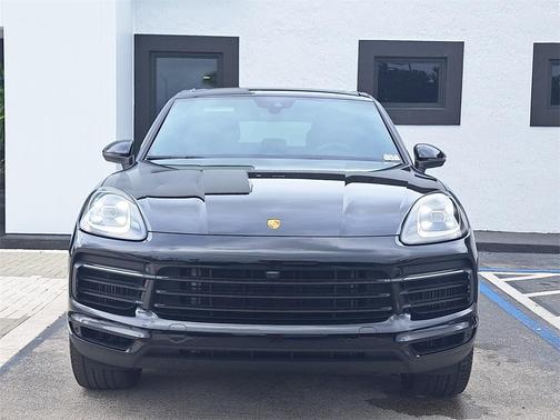 2023 Porsche Cayenne S