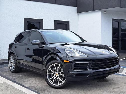 2023 Porsche Cayenne S