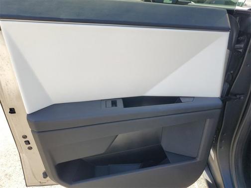 2024 Tesla Cybertruck Base