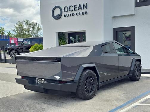 2024 Tesla Cybertruck Base