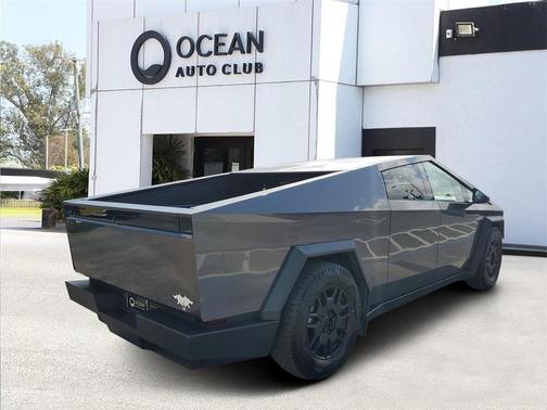 2024 Tesla Cybertruck Base