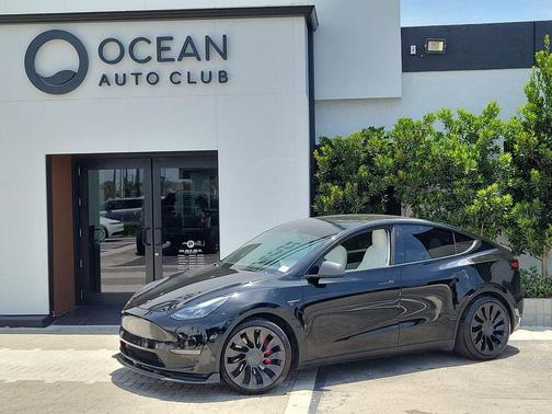 Black 2022 Tesla Model Y Performance