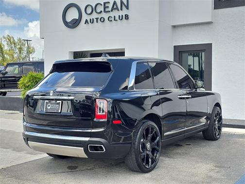 2022 Rolls-Royce Cullinan Base