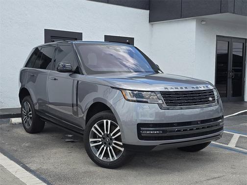 2023 Land Rover Range Rover P530 SE