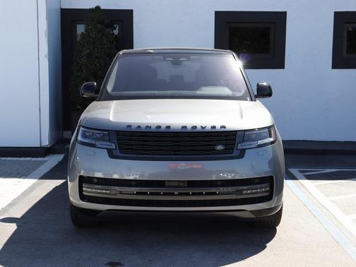 2023 Land Rover Range Rover P530 SE