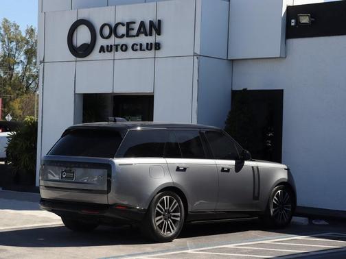 2023 Land Rover Range Rover P530 SE