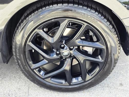 2024 Land Rover Range Rover Sport SE